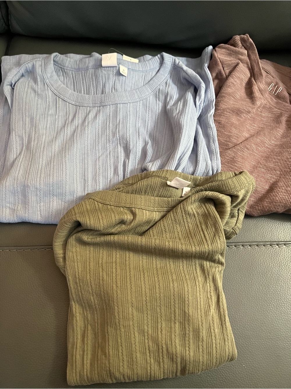 Gap lot - 3 shirts (large/XL) short sleeves